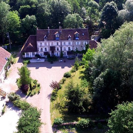 Maison D'Hotes Moulin Du Bas Pese Мон-пре-Шамбор Экстерьер фото