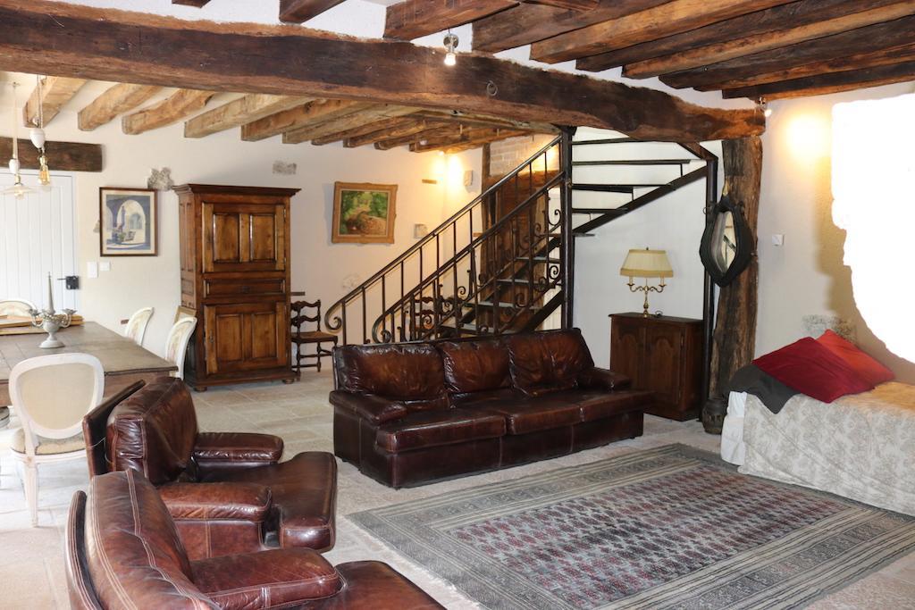 Maison D'Hotes Moulin Du Bas Pese Мон-пре-Шамбор Экстерьер фото